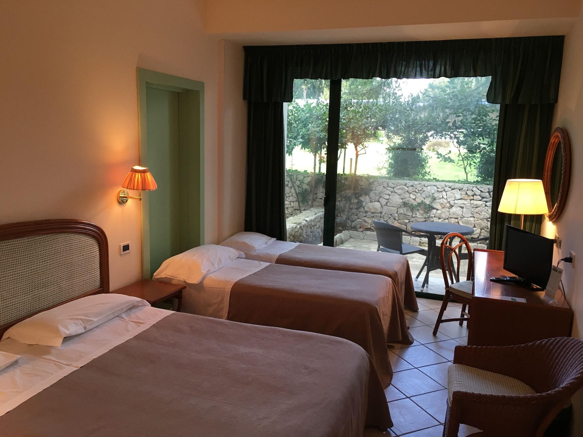 Hotel Sierra Silvana Selva Di Fasano Luaran gambar