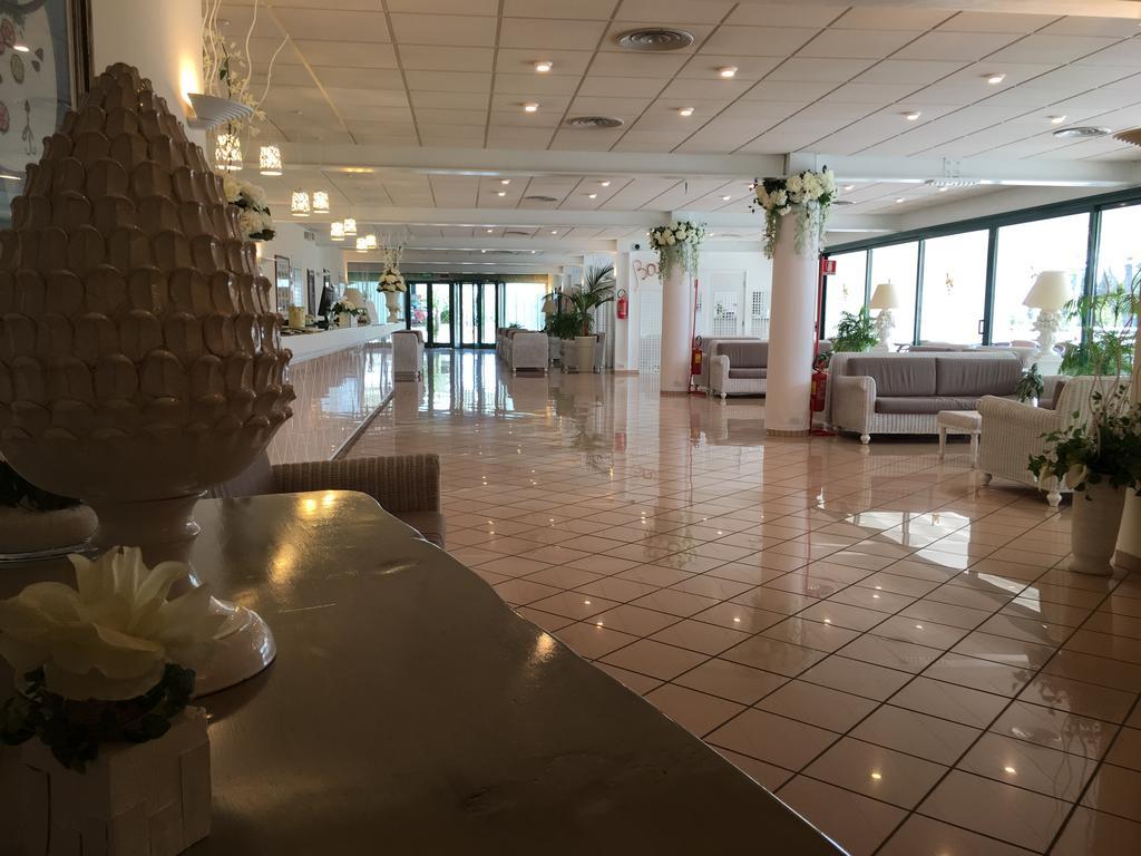 Hotel Sierra Silvana Selva Di Fasano Luaran gambar